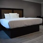Willow Tree Inn & Suites