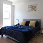 Stylish Studio In Hollywood!
