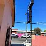 Notel Motel