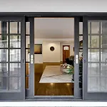 Villa Eden - Woodland Hills