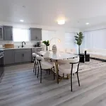 Cozy La Suite Near Usc And Downtown Attractions- Private Room With Shared Access