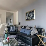 Large Cozy Condo With Beautiful Views Near The Grove