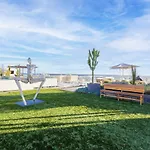 Luxurious 2-Bedroom Retreat In Santa Monica