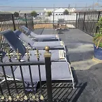 Monterey Inn Hotel Dream Suites