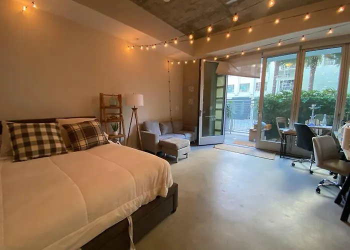 Live-Work Trendi Apartment In West Hollywood W-Parking-Pool-Gym