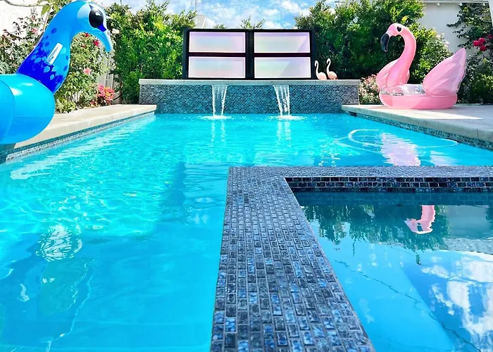 Noho Luxury Oasis I Saltwater Pool-Spa I Sleeps Up To 8 I 15 Mins From Hollywood