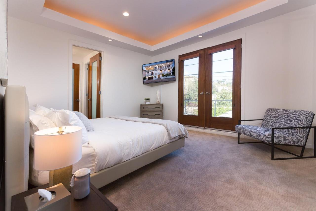 Hollywood Hills With La City Views Holiday home Los Angeles