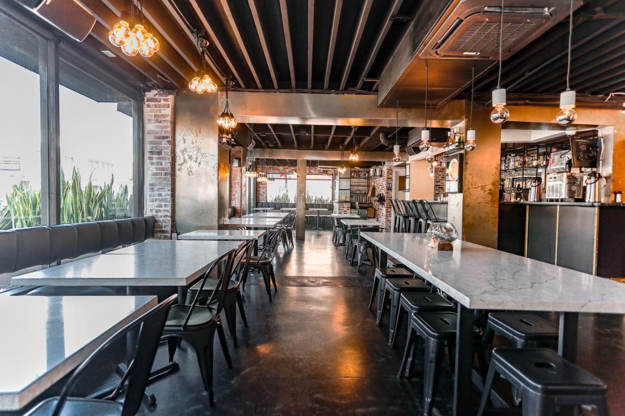H By H Hospitality 4* Los Angeles
