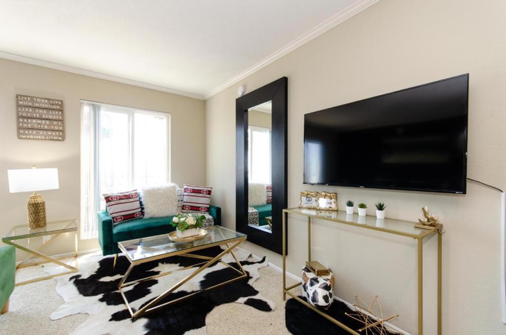 Apartment Gucci Mickey And Maxico Lofts Free Parking And Wifi *
