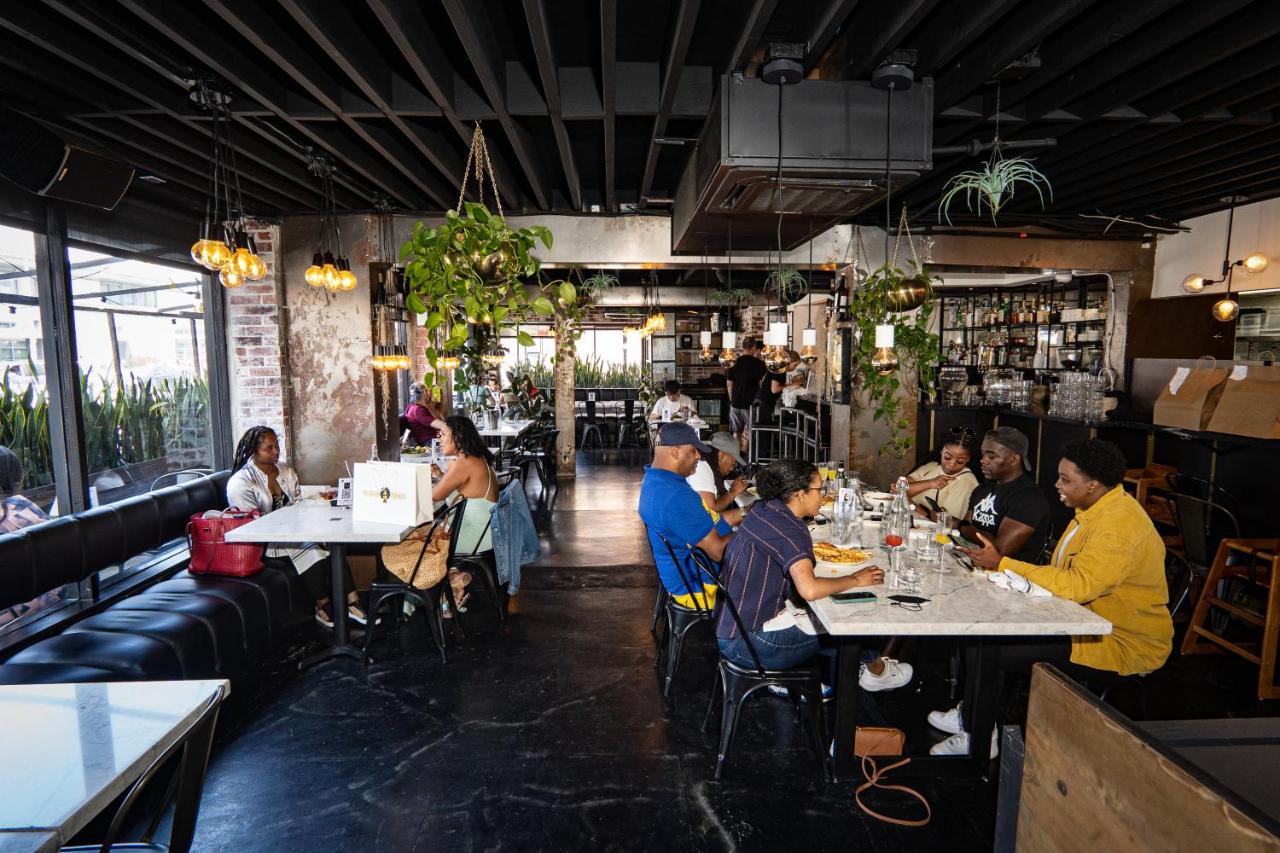 H By H Hospitality 4* Los Angeles