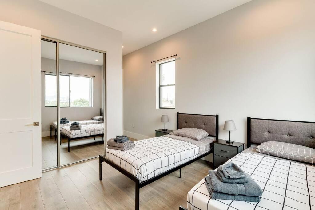 Villa Modern 4 Bedroom With Rooftop #3 *