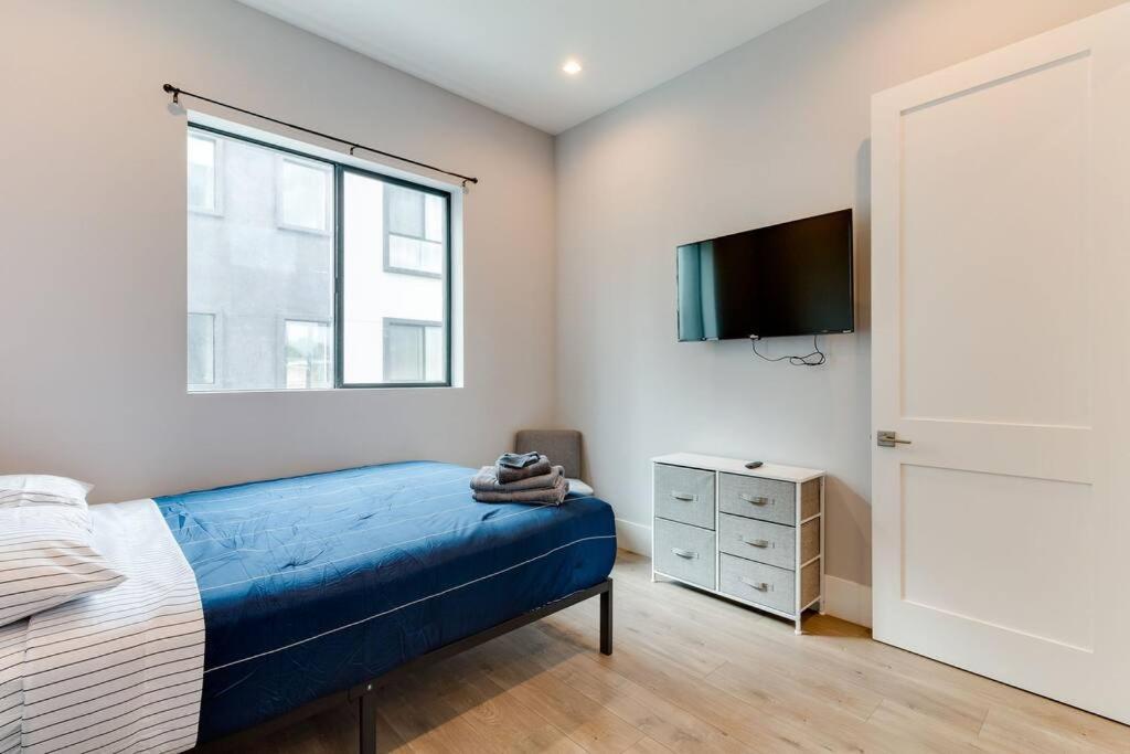 Modern 4 Bedroom With Rooftop #3 Villa Los Angeles