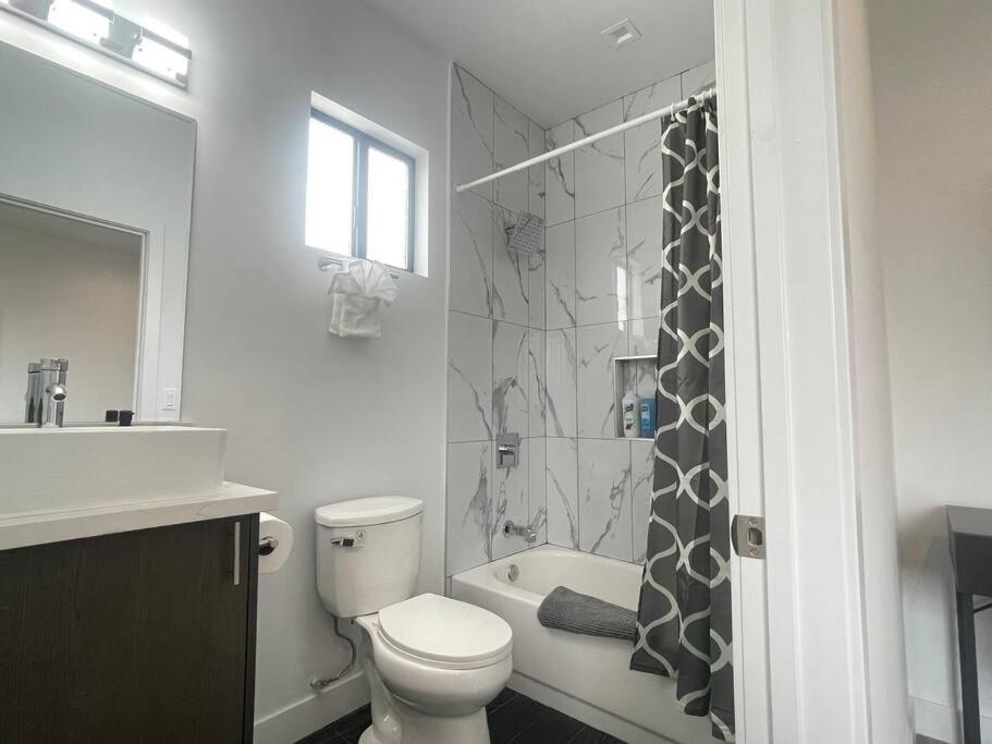 Holiday home Delightful Town Close To Dtla *