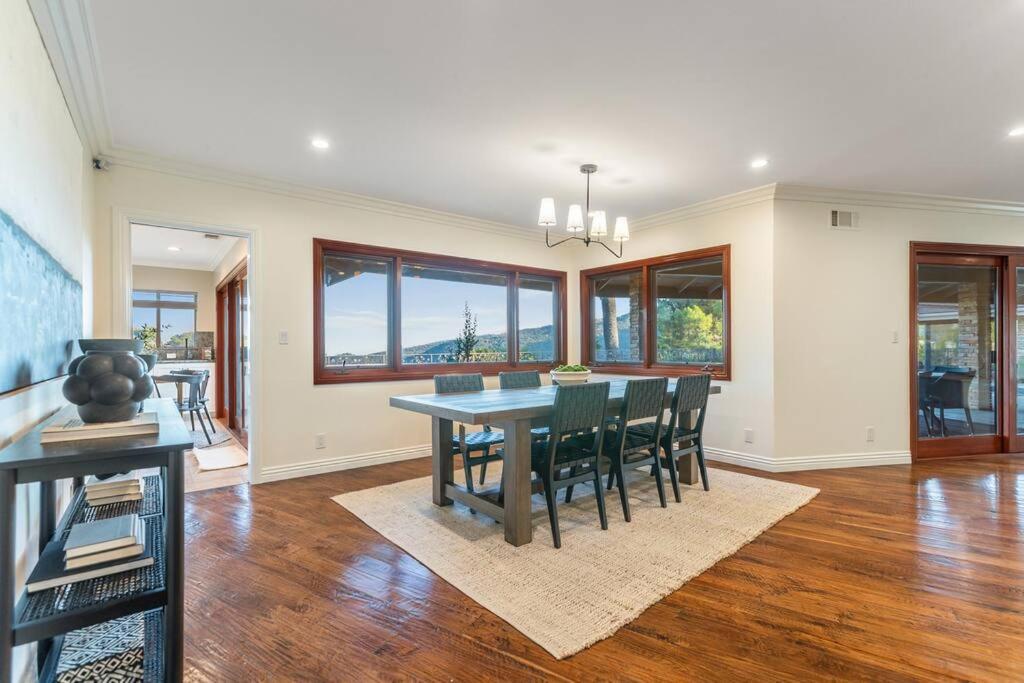 5bdr Park Lane Villa-basketball Court-pool-views Villa *