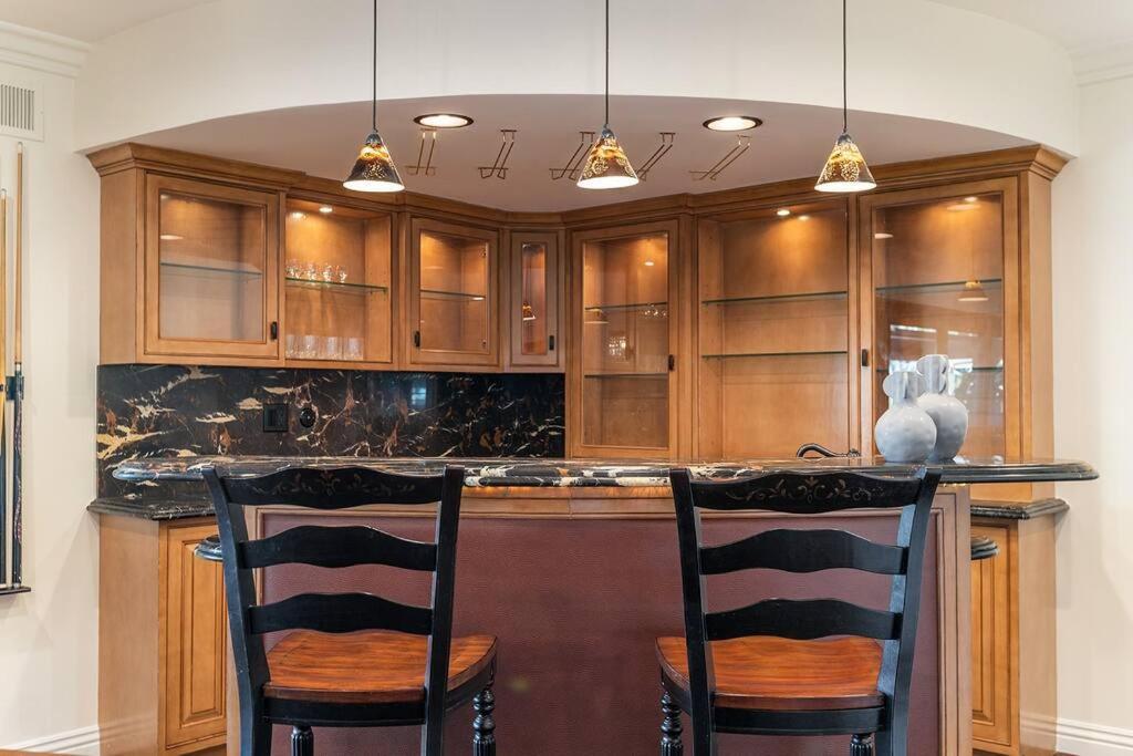 5bdr Park Lane Villa-basketball Court-pool-views Villa Los Angeles