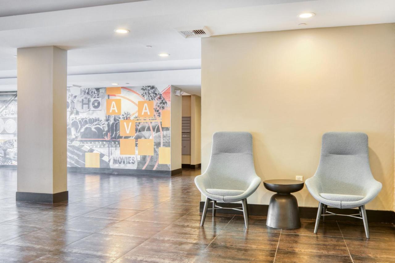 North Hollywood 2br W Gym Pool Nr Tj Lax-880 * Los Angeles