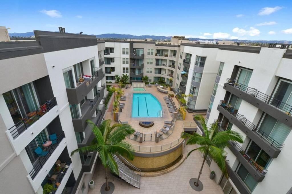 Apartment House Floor Airbnb In Marina *