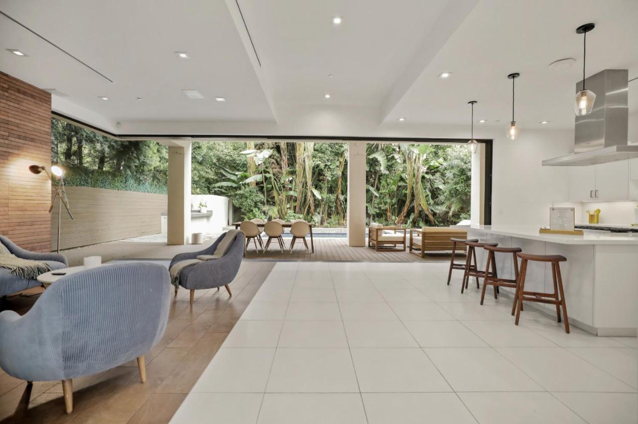 Crescent Heights Villa