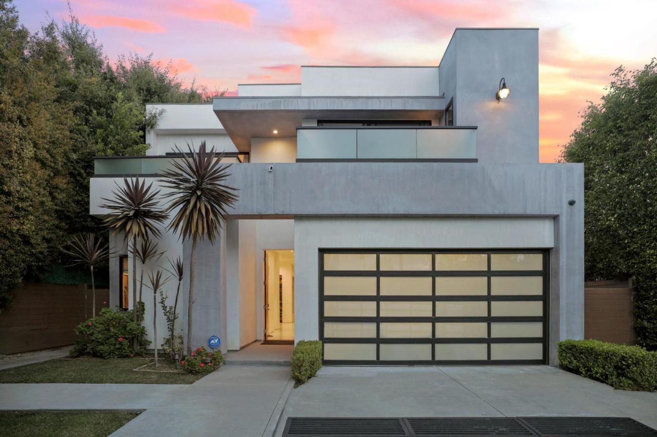 Crescent Heights Villa *