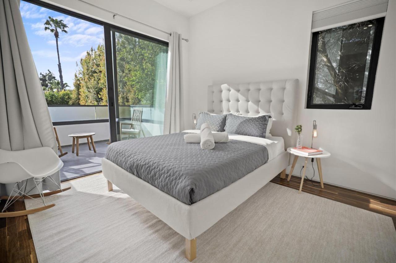 Crescent Heights Villa