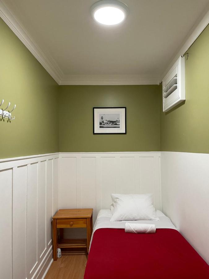 Usc Cozy Nook: Wi-fi, Ac & Fridge Near Downtown Homestay