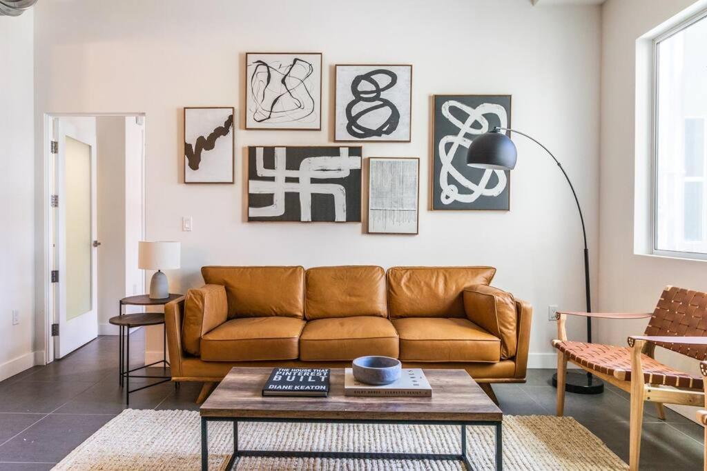 Experience Dtla 3bd 2 Bth Apt