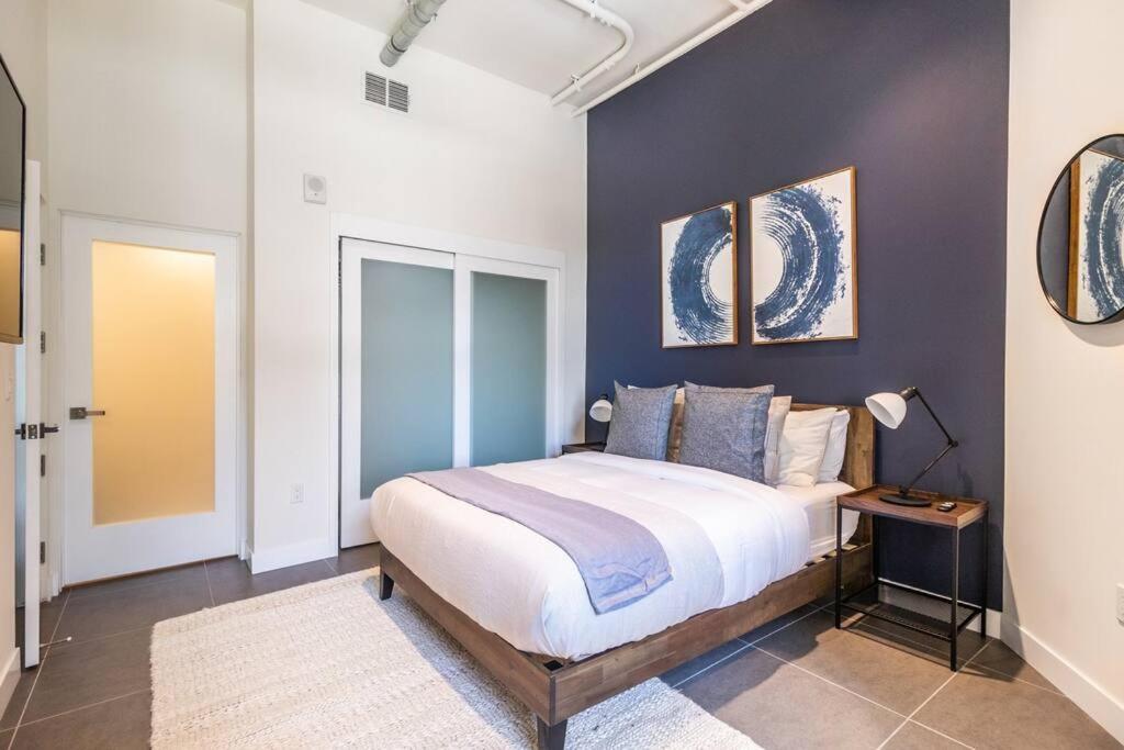 Experience Dtla 3bd 2 Bth Apt Apartment