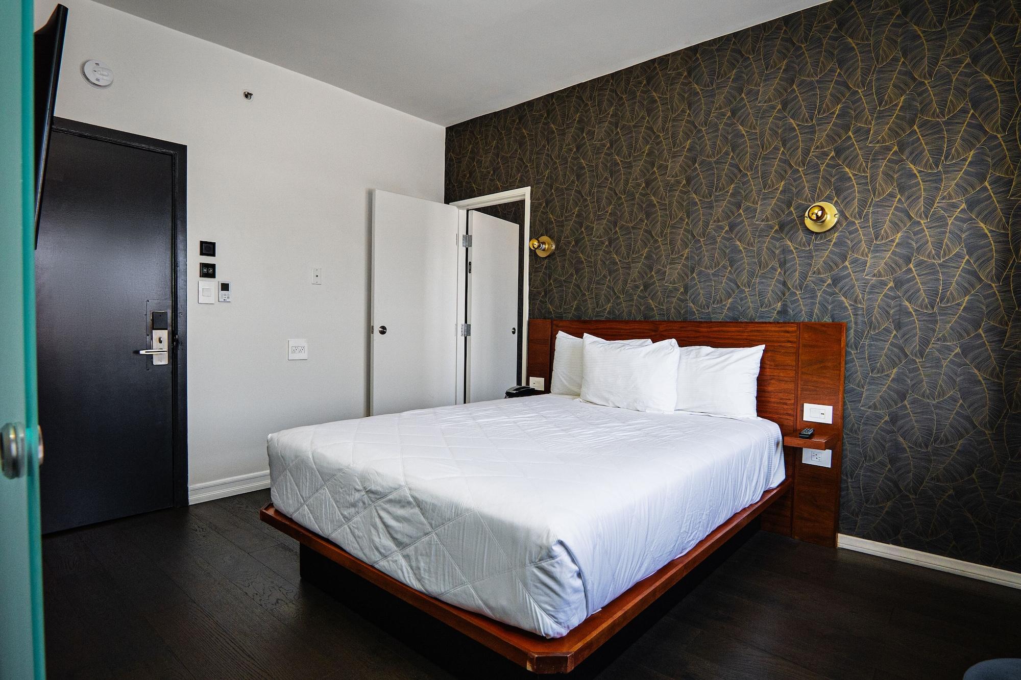 H By H Hospitality Hotel Los Angeles