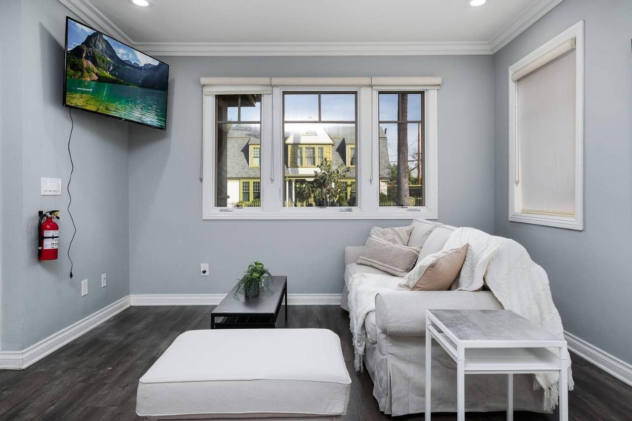 Stylish 4 Bedroom House Near Korea Town * Los Angeles