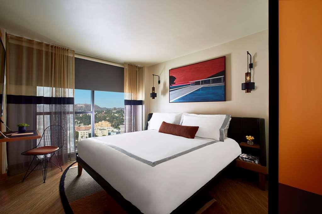 Hotel Hollywood Volume, A Tribute Portfolio Los Angeles