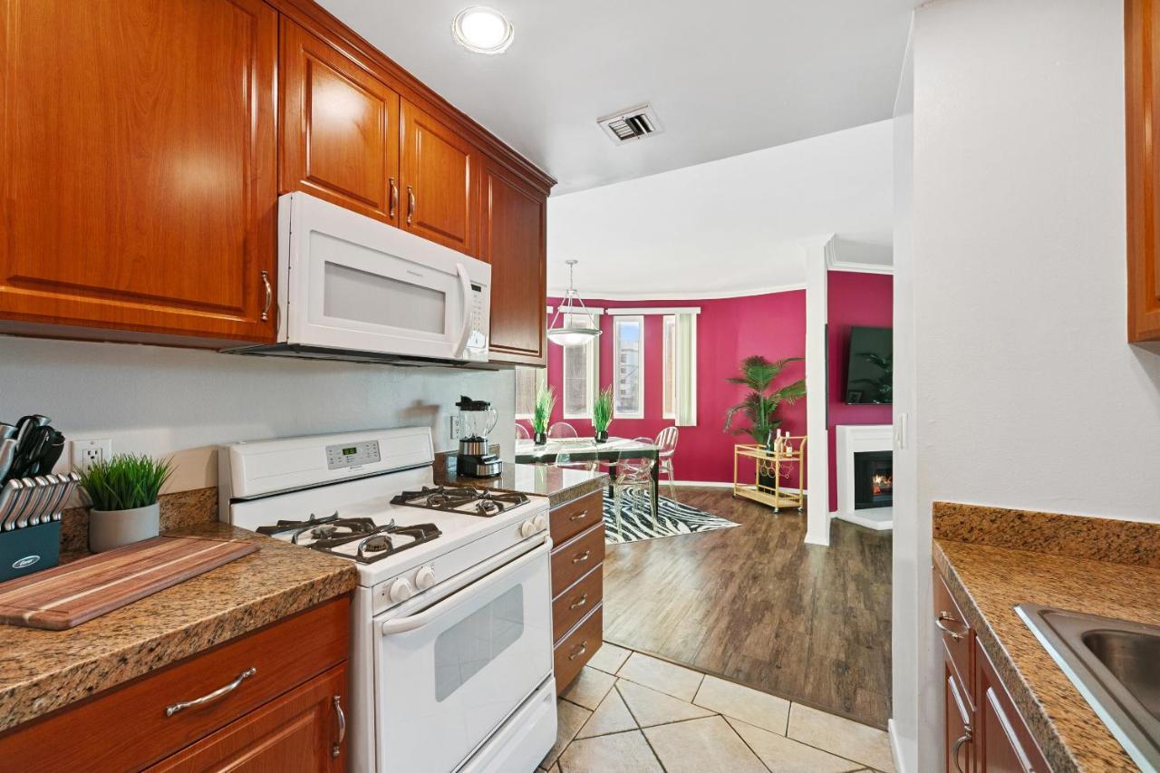 Aparthotel Beverly Hills Chic 2 Bed 2bath With Patio And Parking 309 *