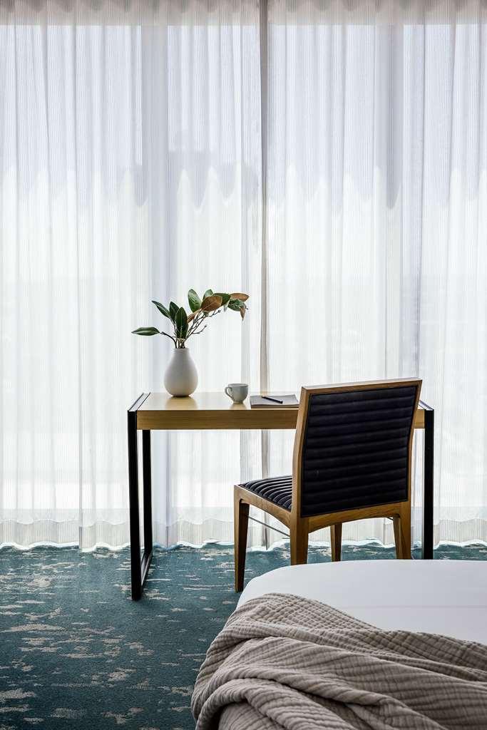 Dream Hollywood Hotel Los Angeles
