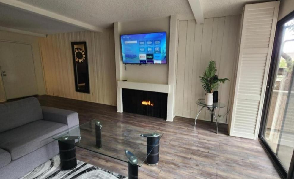 Deluxe Marina 2bdr 2ba Must See Apartment