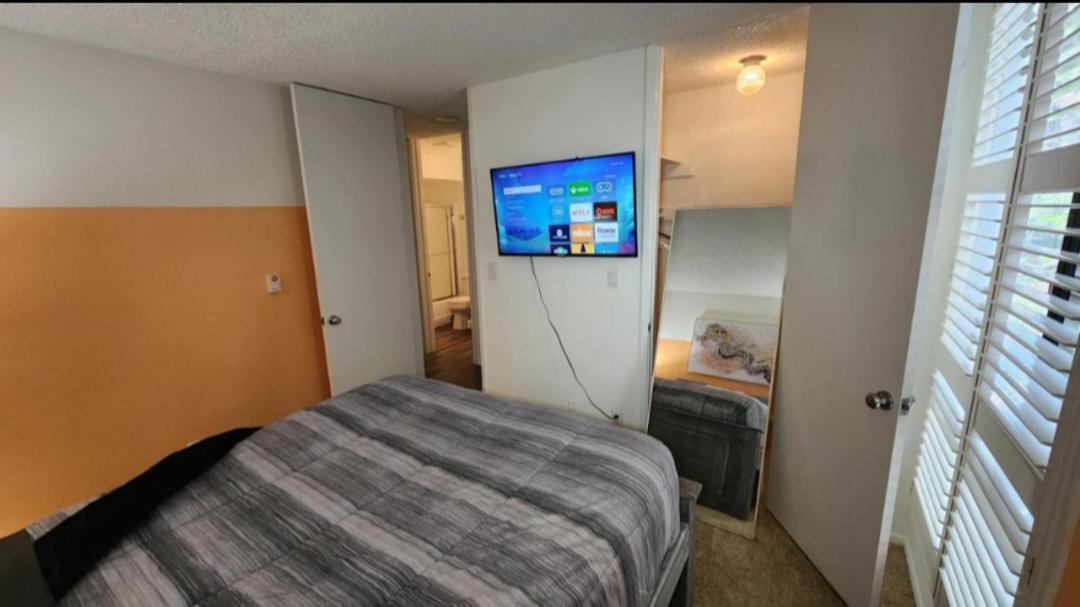 Deluxe Marina 2bdr 2ba Must See
