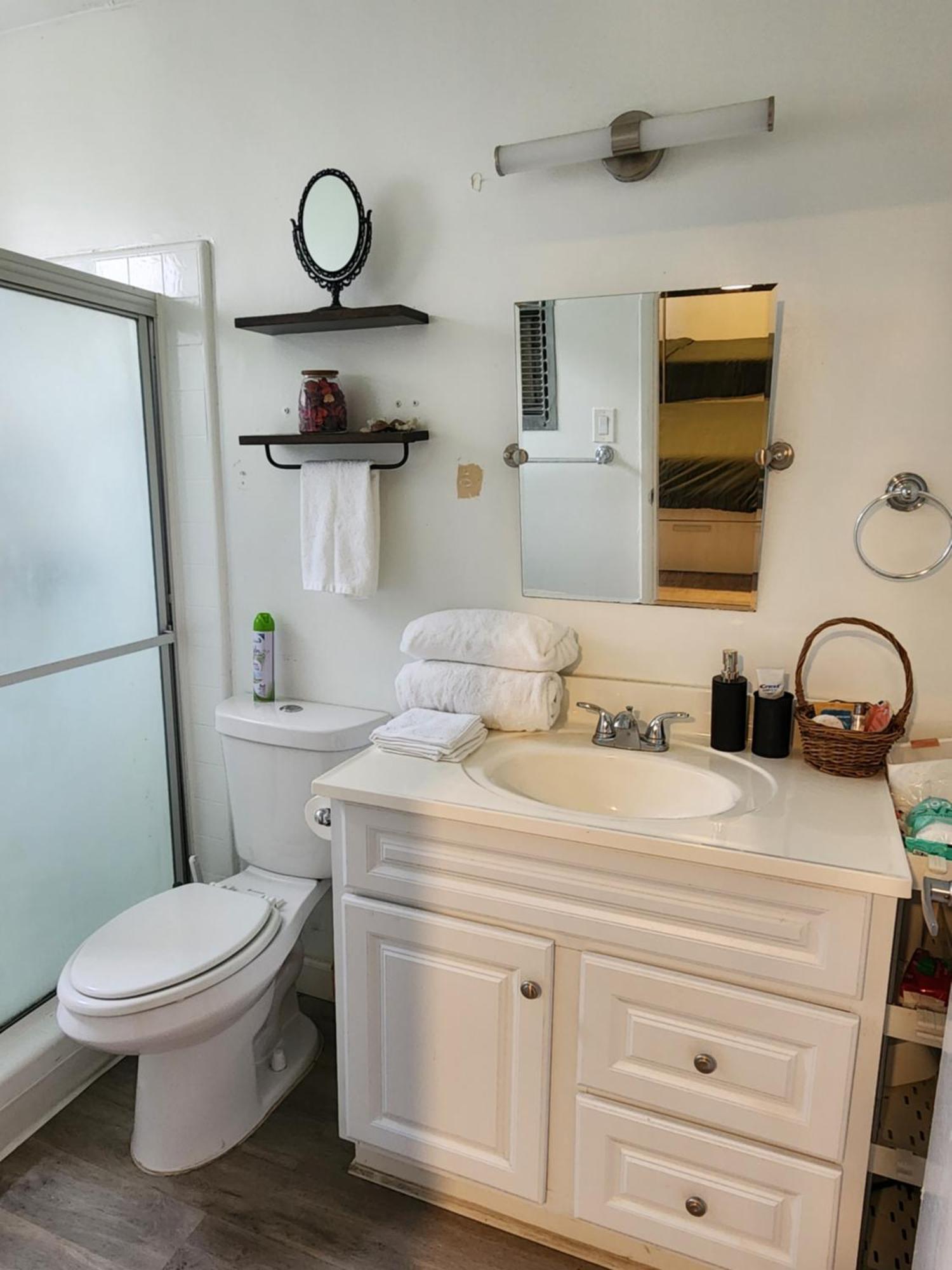 Cozy Private & Bath Central Location La Hospedagem domiciliar *
