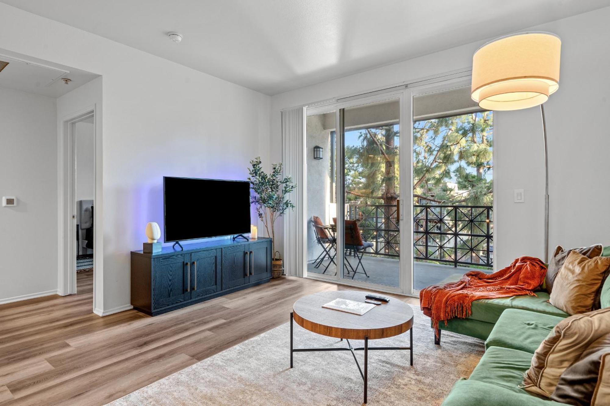 Spacious 2bdr In Marina Del Rey Apartment