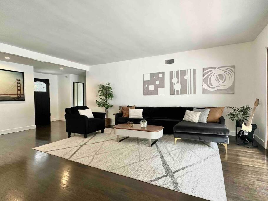 Eden - Woodland Hills Holiday home