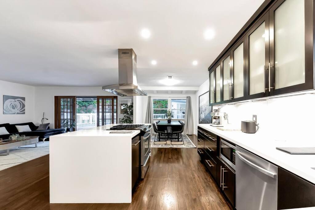 Eden - Woodland Hills Holiday home *