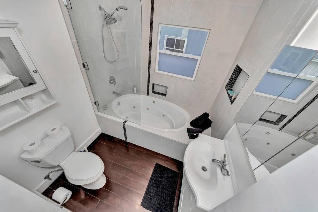 Eden - Woodland Hills *