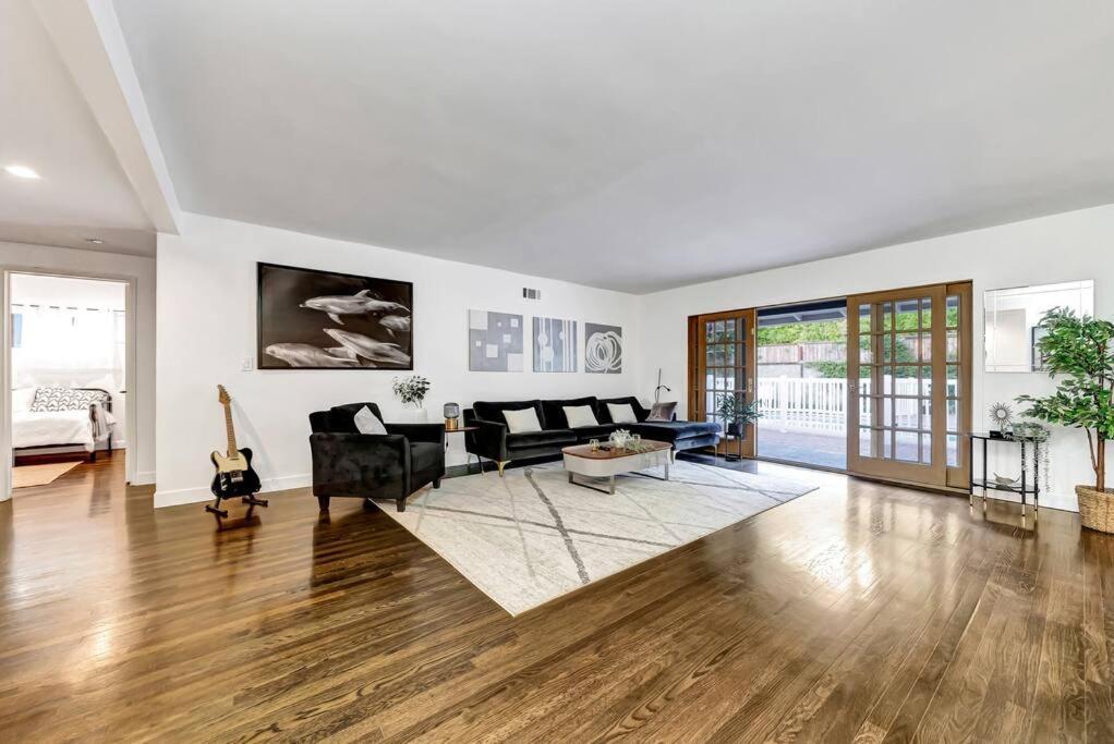 Eden - Woodland Hills * Los Angeles