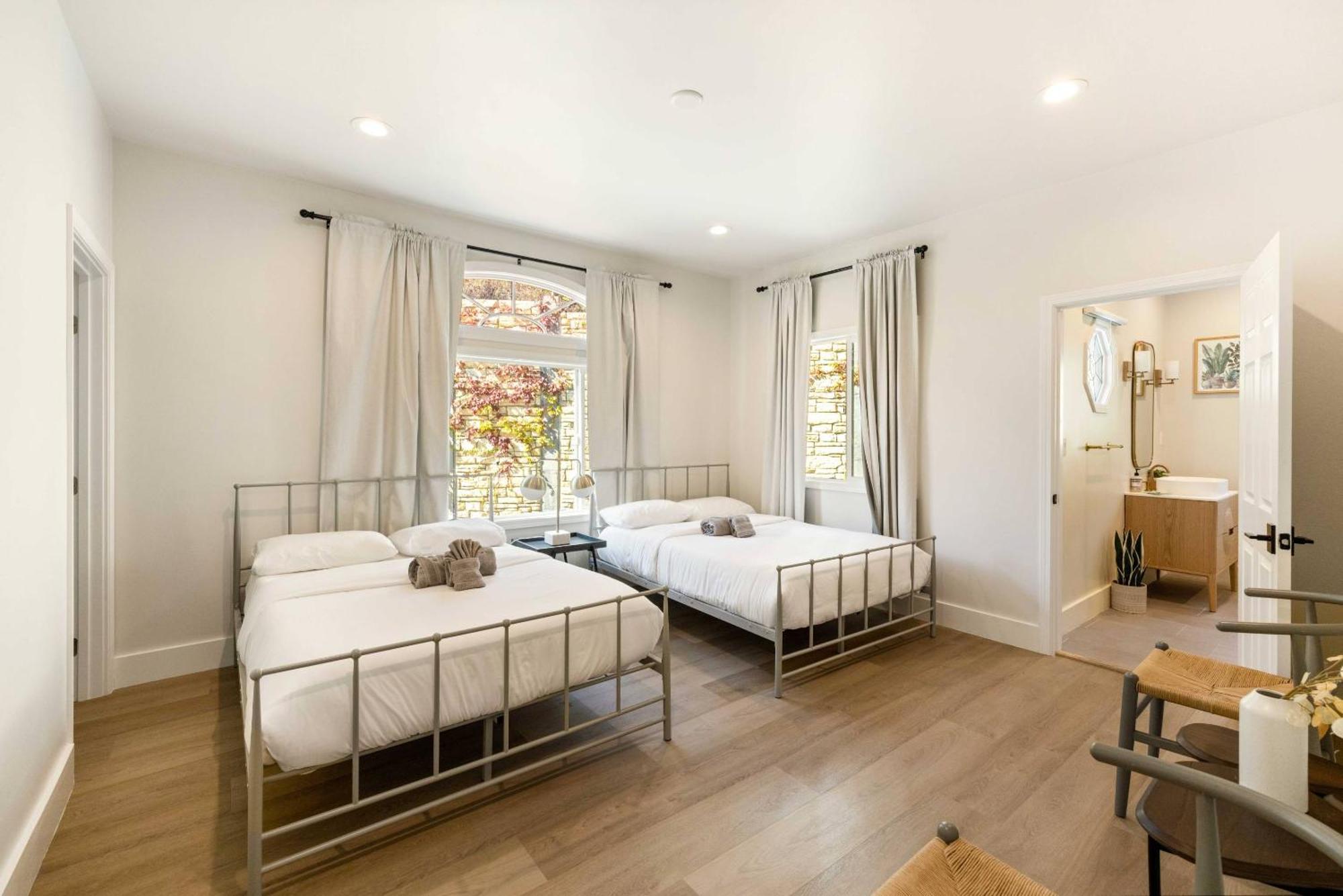 Sycamore View I Los Angeles