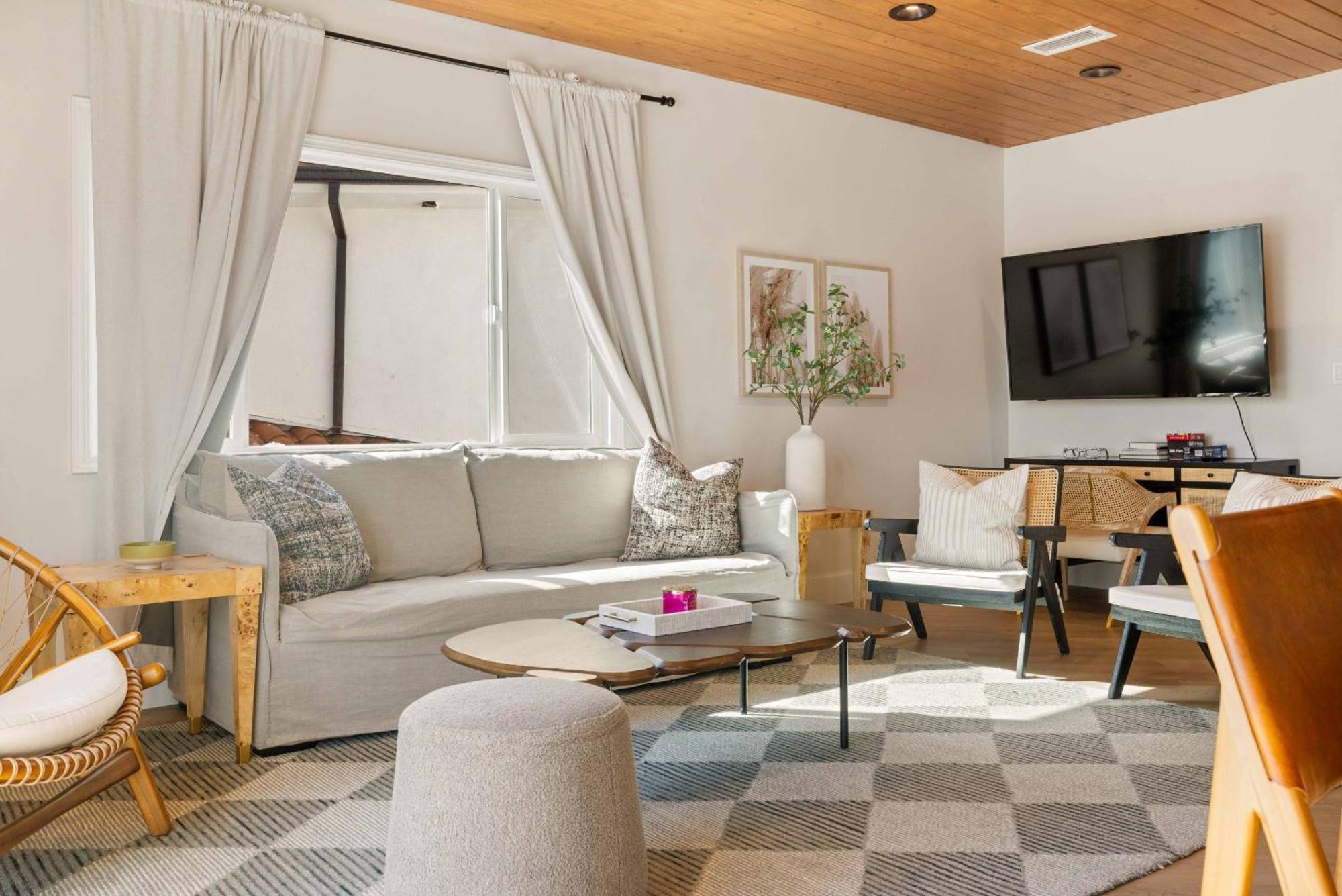 Sycamore View I Los Angeles