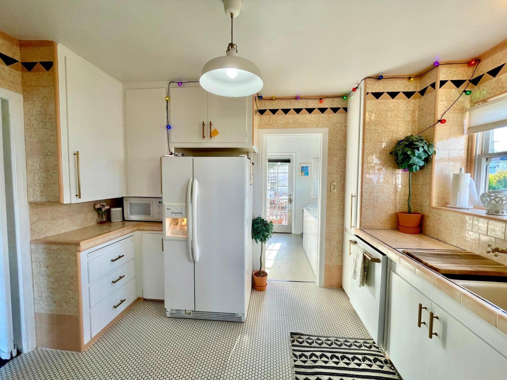 Spanishfairytale4bd3ba * Los Angeles