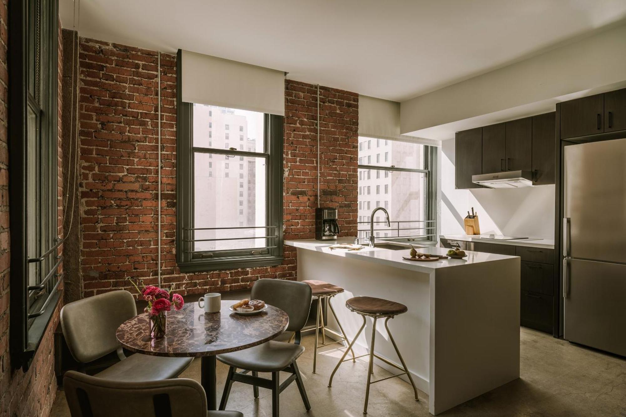 Sonder The Winfield Aparthotel 4*