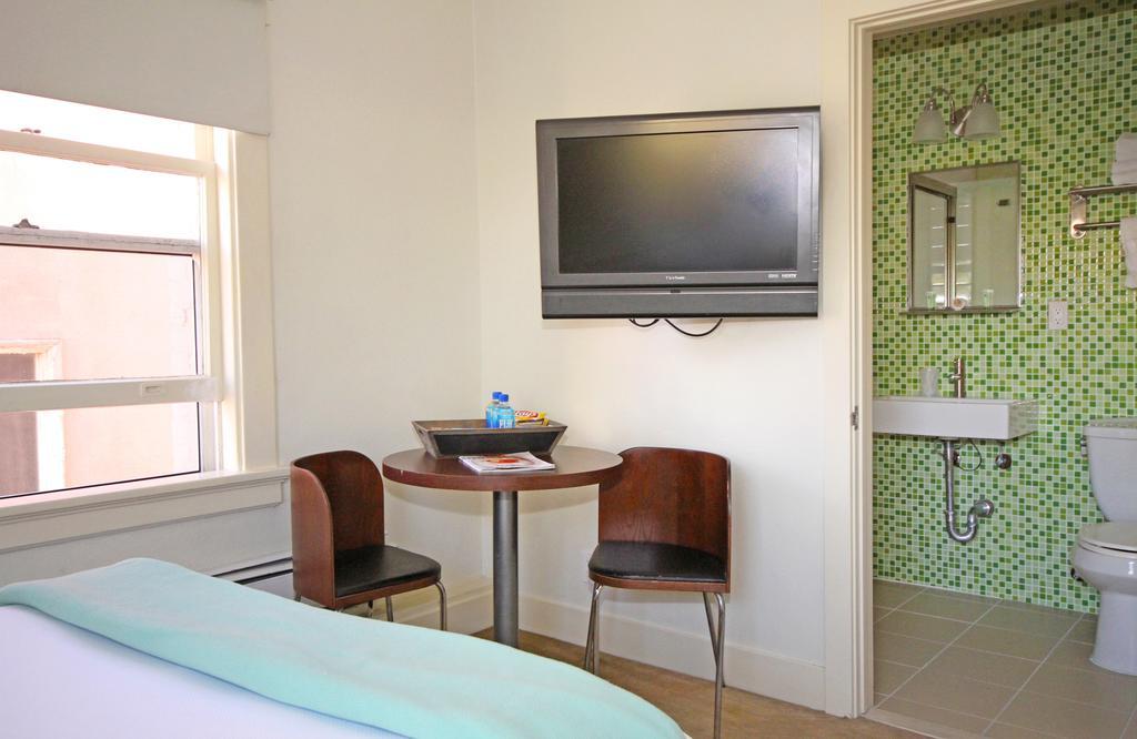 Hotel Cadillac 2*