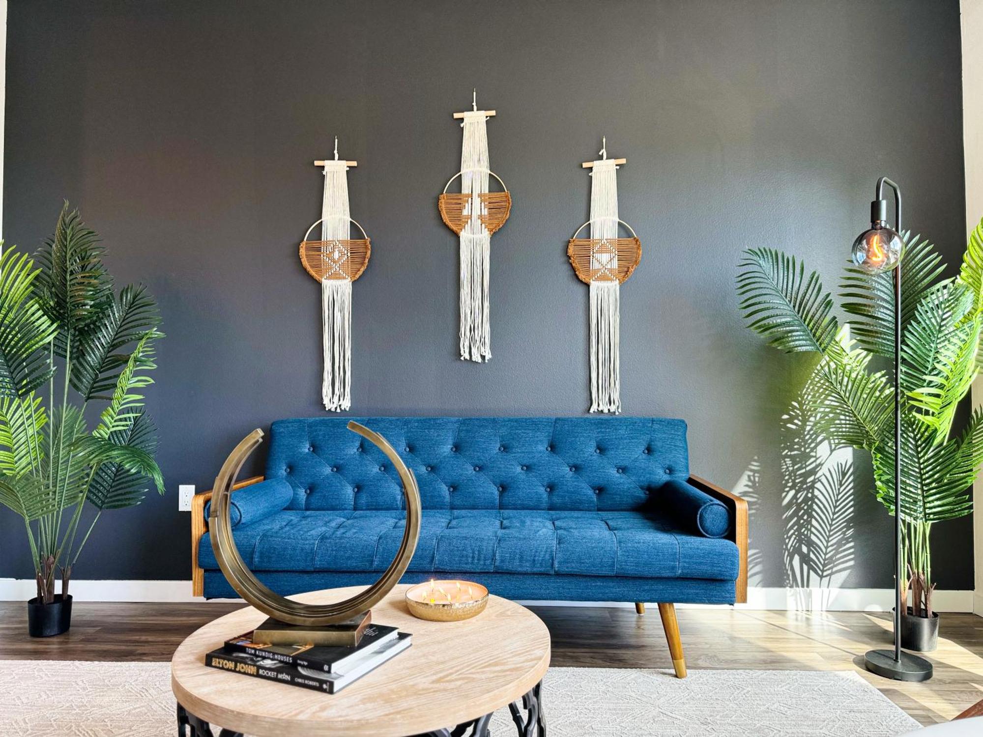 Modern Hollywood Sunset View & Free Parking Apartment Los Angeles
