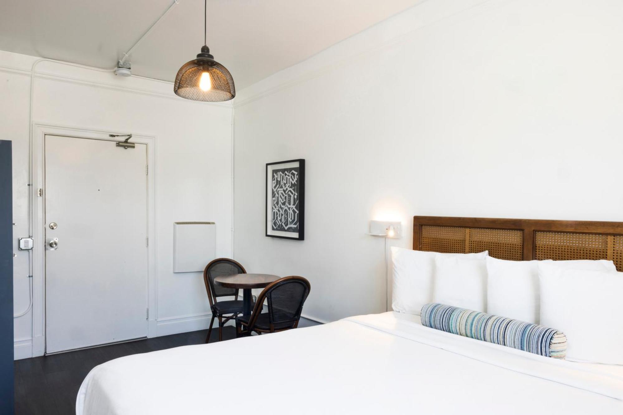 American Hotel
