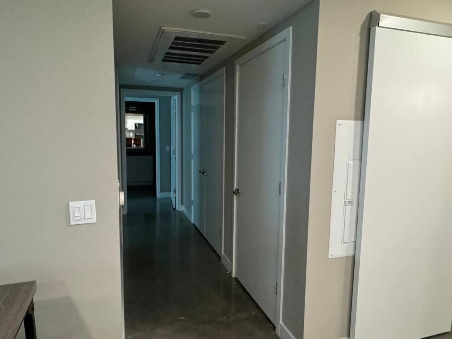Spacious And Modern 3 Bedroom 2 Unit Apartment