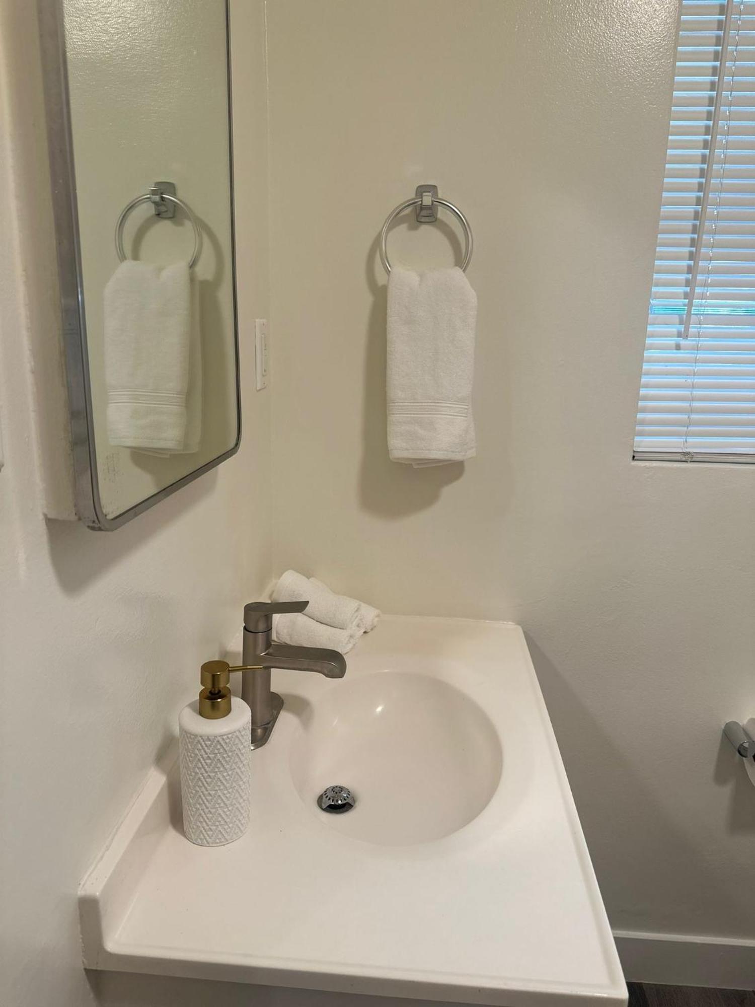 Splendid West Hollywood Free Wifi Apartment