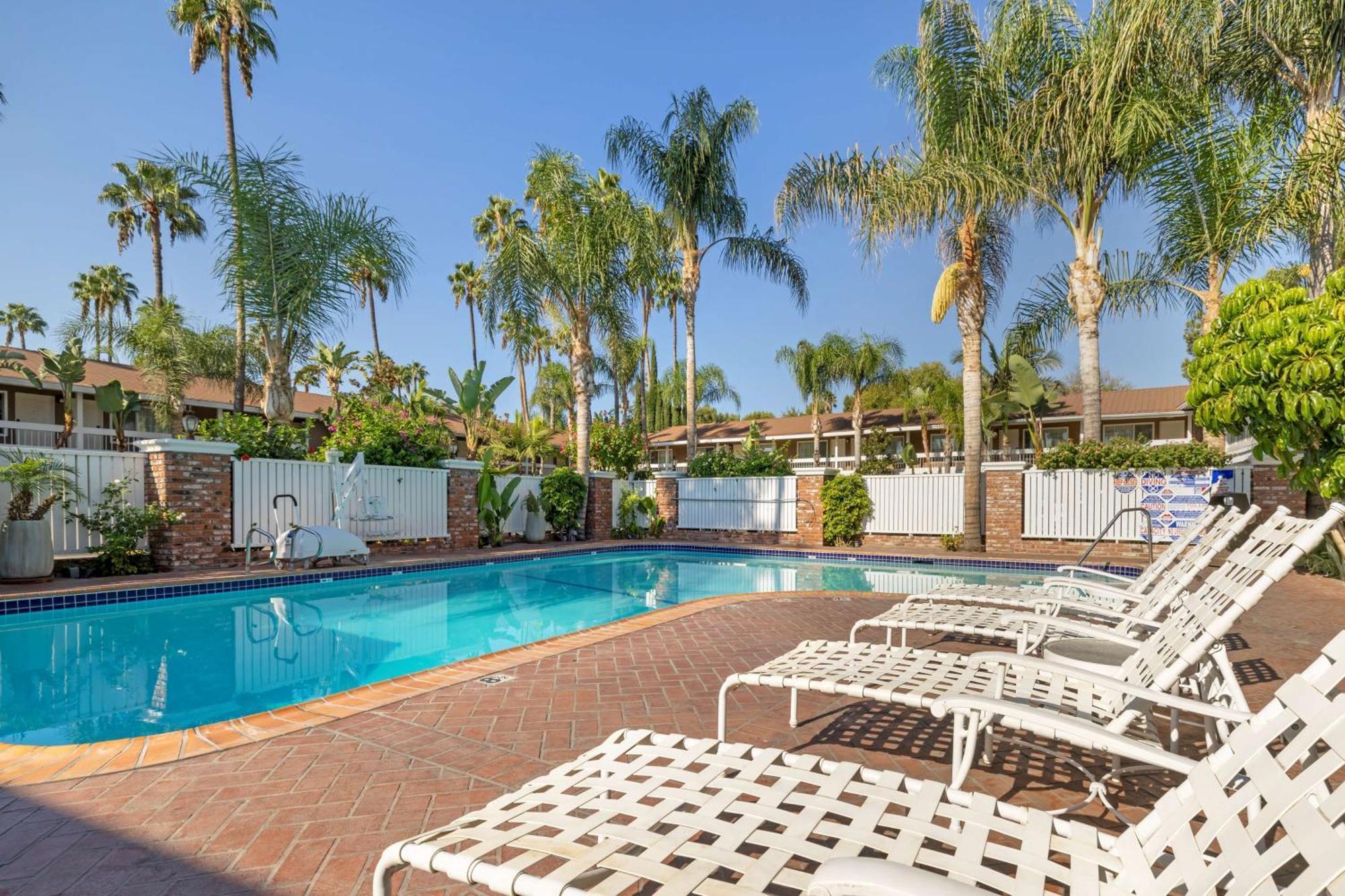Western Carriage Hotel Los Angeles